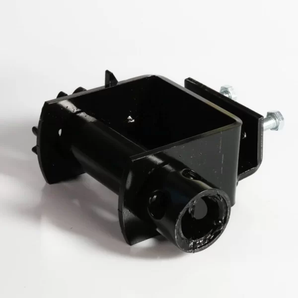 Catraca fixa de 100mm com chapa em L, oferecendo suporte adicional para cargas pesadas